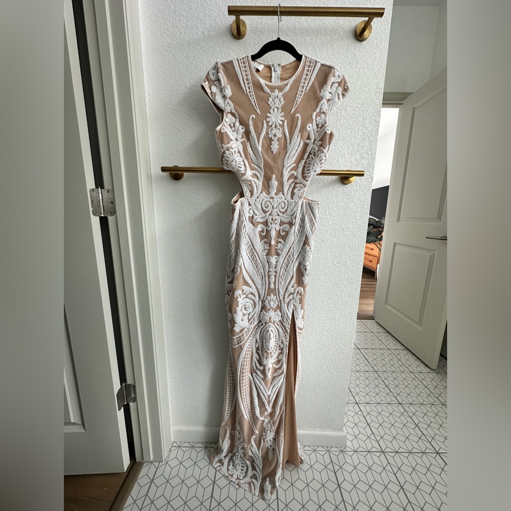 RYSE The Label White Wedding-Style Full Sequin Dress Size S